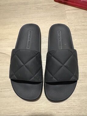 Bottega Veneta Black Quilted-Style Slide Sandals